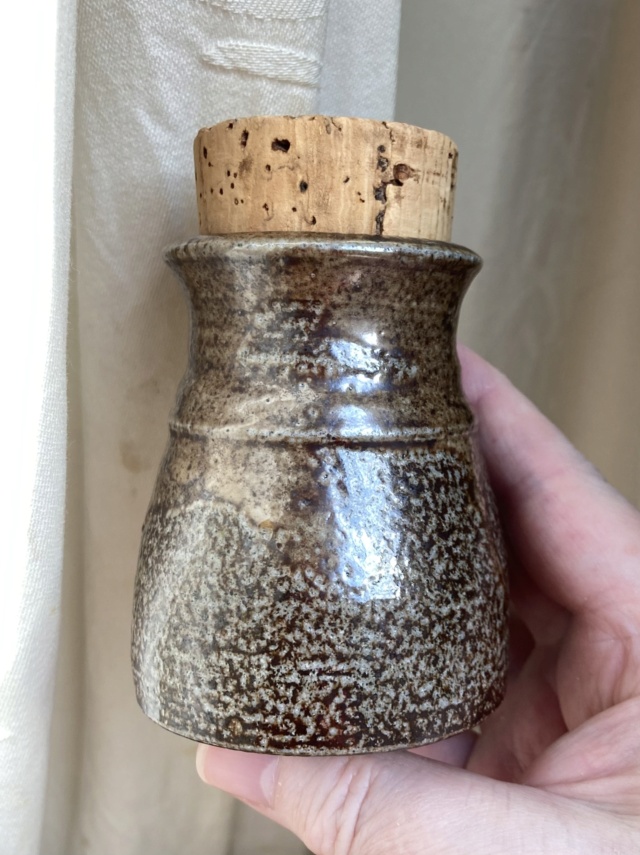Salt glazed pot with cork lid, unmarked - Mark Hewitt?  Ec71c310