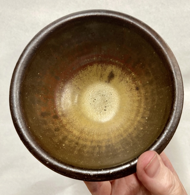 Unmarked wood fired bowl  F06ac110