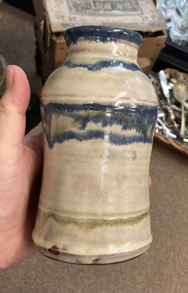 Mystery PTT or PH mark on Slipware vase  Img_4129