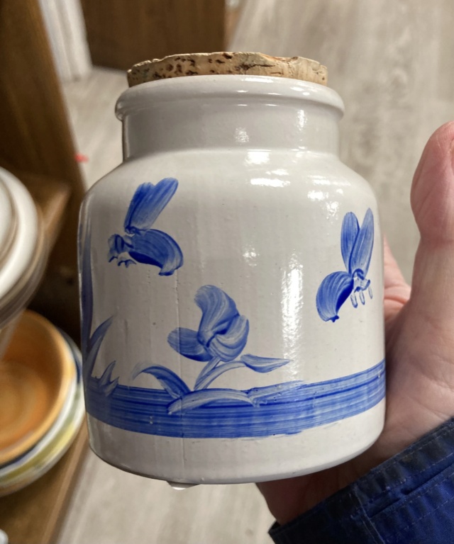 Blue & white Jar, hand painted pig frog snail - Sainsbury's bath salts Img_7853