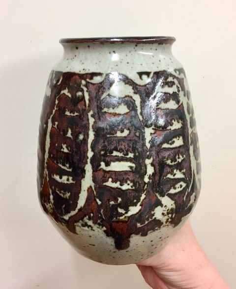 mystery vase, possibly with Japanese style mark?  Jap110