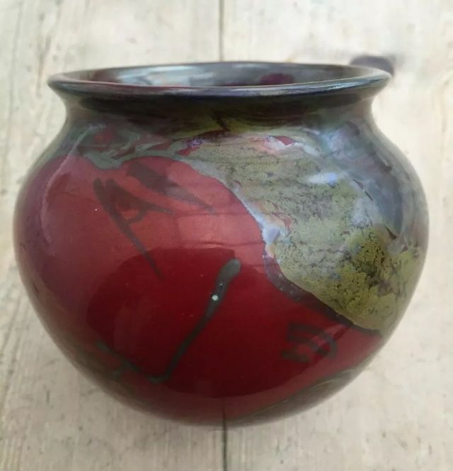 Studio lustre vase, signed - Continental? Zogjou? Greek?  Signed13