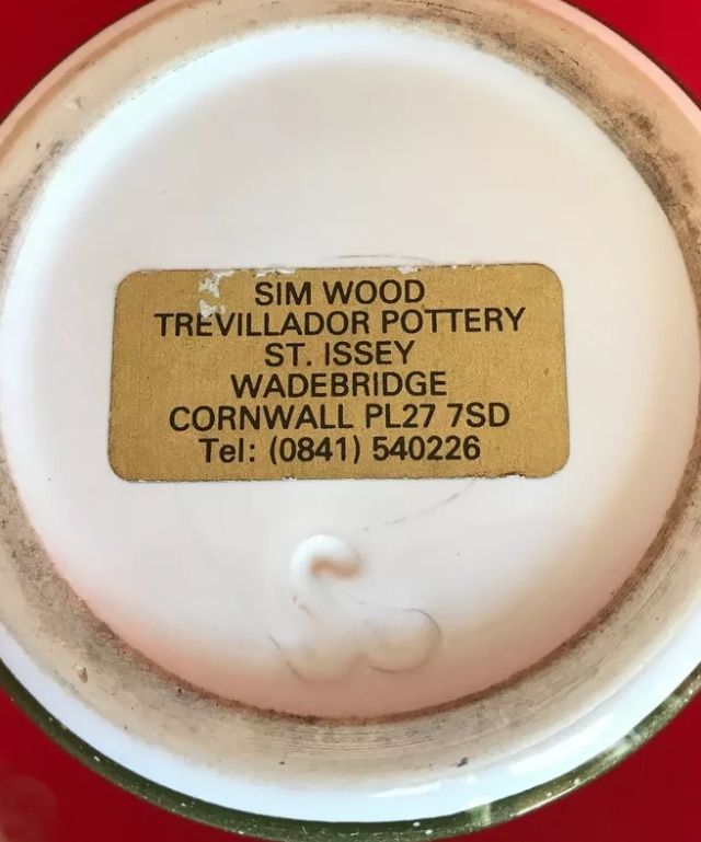  Sim Wood, Trevillador Pottery, Cornwall Sim_wo10