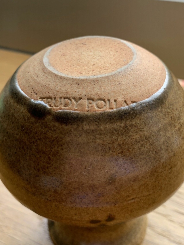 Vase stamped Trudy Pollard, Australia?  Trudy_10