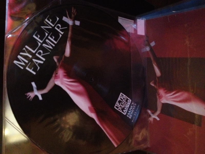 [Vends]Collection Mylène Farmer (Vinyles, maxi 45 Tours, PLV, ...) Img_0810