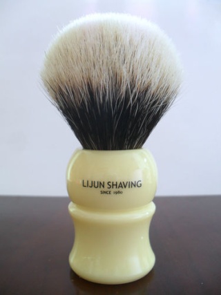 Blaireau Lijun Shaving  (Chine) - Page 7 Kgrhqn10