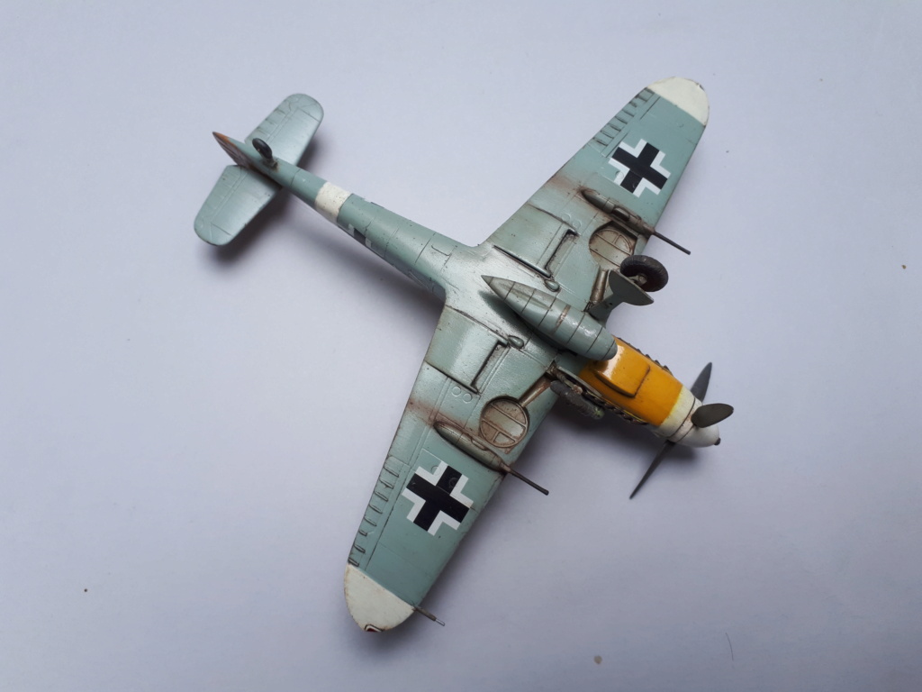 [HOBBYBOSS] Messerschmitt Bf109G-2 trop (petite correction) 20210664