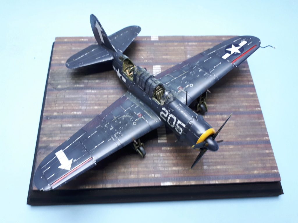 ACADEMY] Curtis SB2C-4 Helldiver 20220165