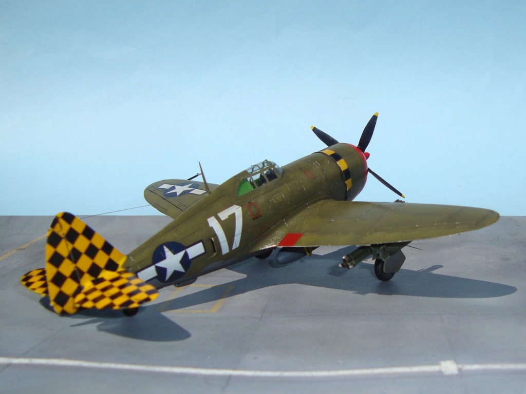 [ACADEMY] REPUBLIC P-47 D Razorback  P-47d_30