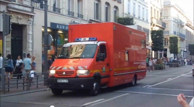 Véhicules engagés sur un incendie à Rouen SDIS 76 Pc_rou10