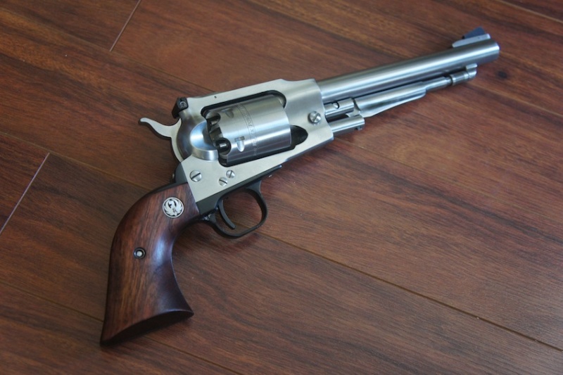 Mon RUGER OLD ARMY Sony2510