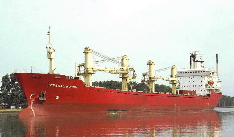 Photos des Navires sur lequel j'ai naviguer 08-19710