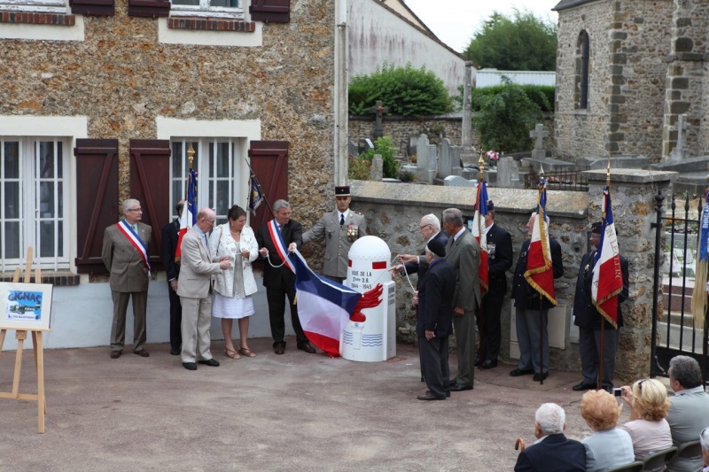 Borne du serment de Koufra: VOISIN LE BRETONNEUX Voisin10