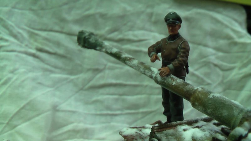 évolution d'un diorama "char tigre sous la neige" Imga0159