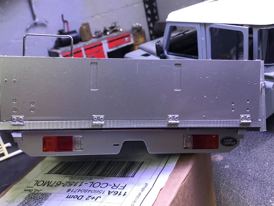 Land Rover Defender 130 - 6x6 truck Bed spécial véhicule 49411110