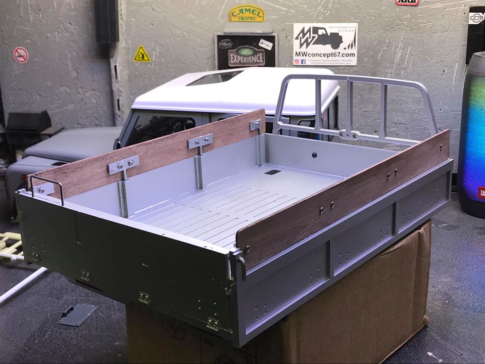 Land Rover Defender 130 - 6x6 truck Bed spécial véhicule 49822910