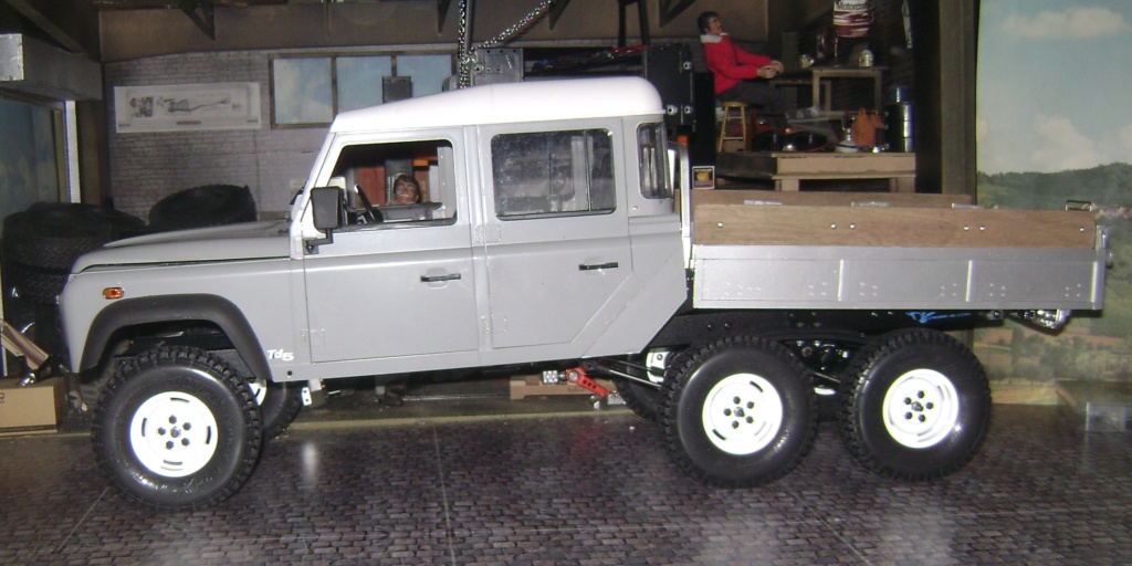 Land Rover Defender 130 - 6x6 truck Bed spécial véhicule  Dsc00770