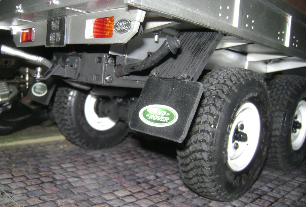 Land Rover Defender 130 - 6x6 truck Bed spécial véhicule Dsc00874