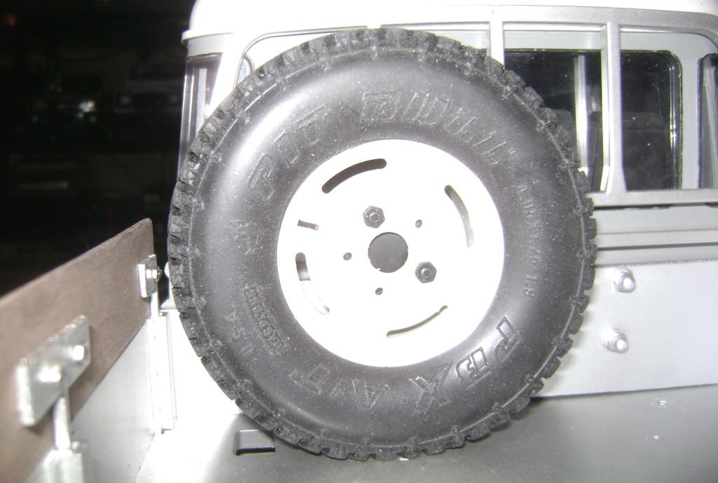 Land Rover Defender 130 - 6x6 truck Bed spécial véhicule Dsc00881