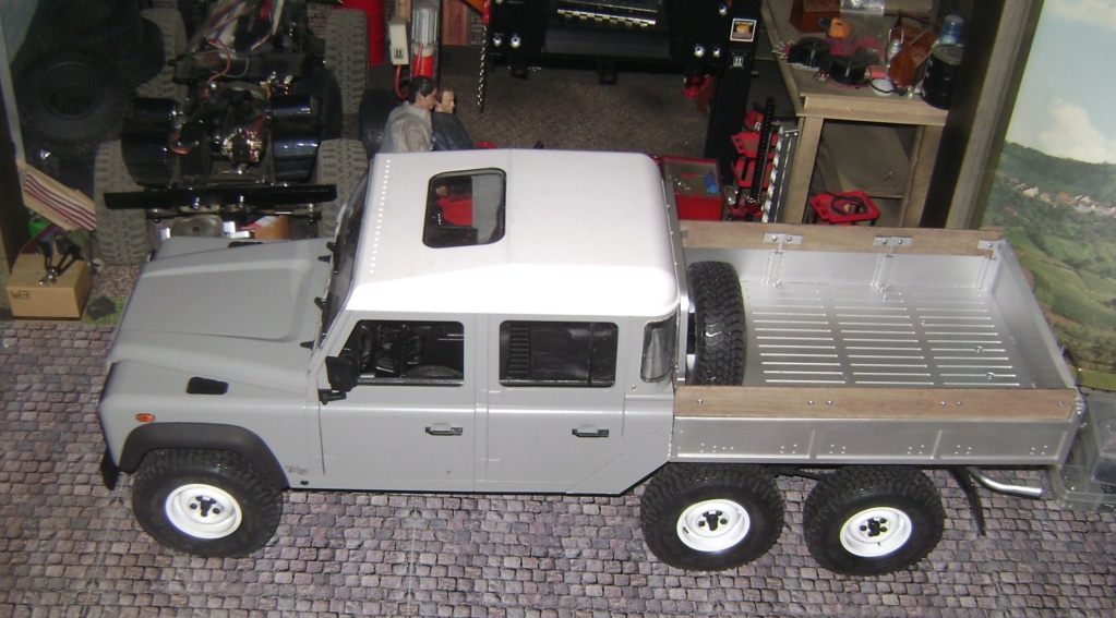 Land Rover Defender 130 - 6x6 truck Bed spécial véhicule Dsc00890