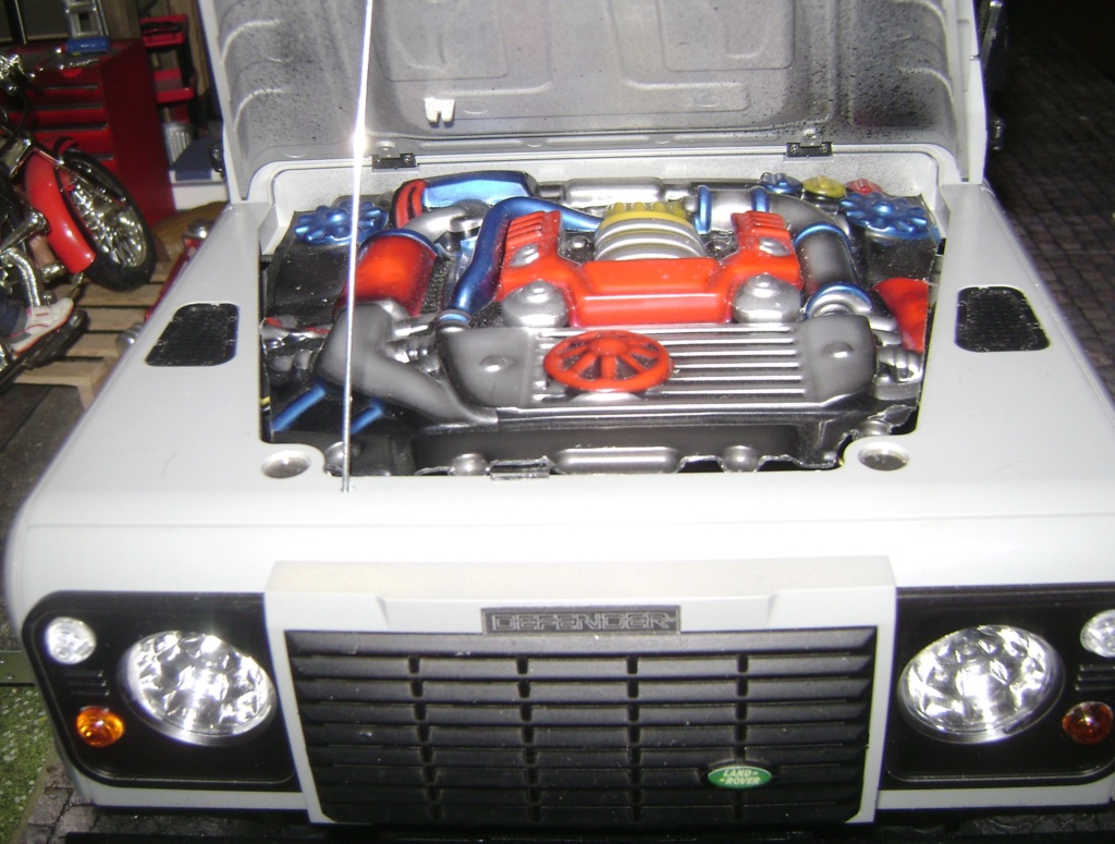 Land Rover Defender 130 - 6x6 truck Bed spécial véhicule Dsc00891