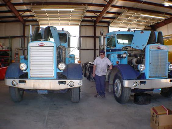 Peterbilt 351 Wrecker 1956 314