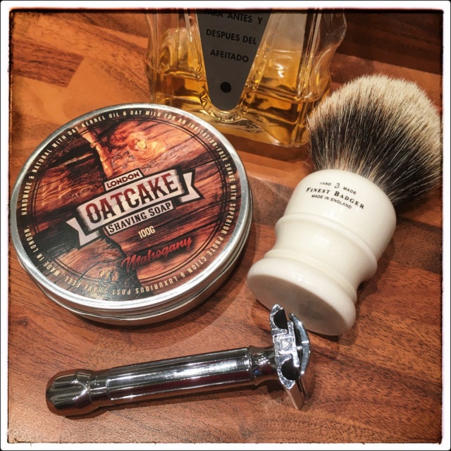 Présentation london oatcake shaving soap 9eccf110