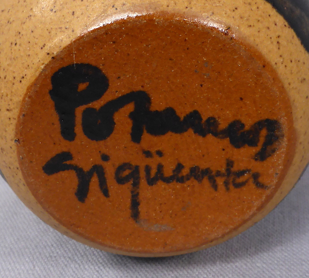 Stoneware Cat Jar, signed Pozancos Sigüenza P1670313