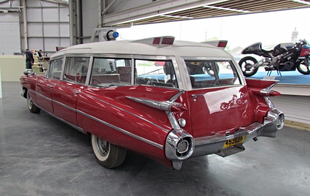 1959 Cadillac ambulance (TERMINER) 18276010