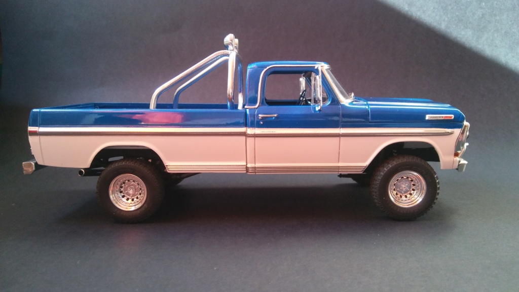 Moebius Ford F-100 1970 4X4 20230713