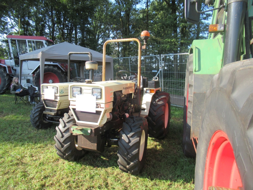 NAPOLIONE tracteur italien 4x4 000_527