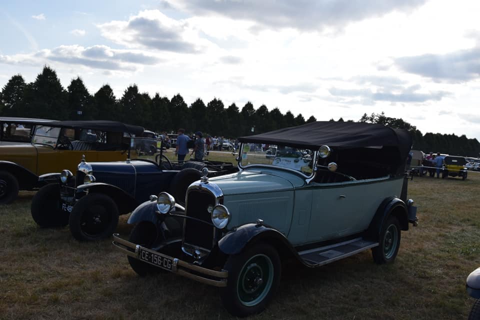 le Centenaire de CITROËN les 19, 20 et 21 juillet 2019 à la Ferté Vidame - Page 3 00_1013