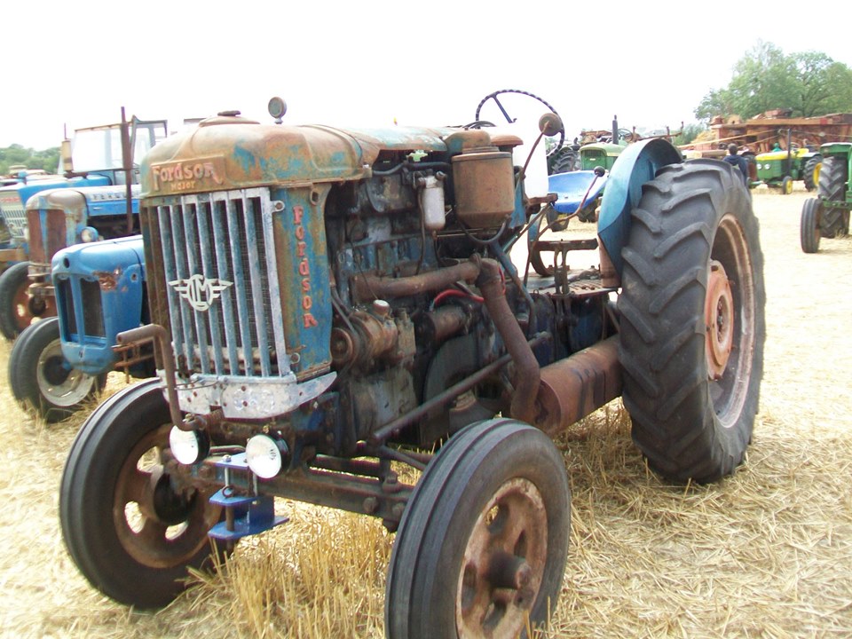 Les remotorisations de tracteurs essence avec moteur CLM (Cie Lilloise de Mécanique) 0341