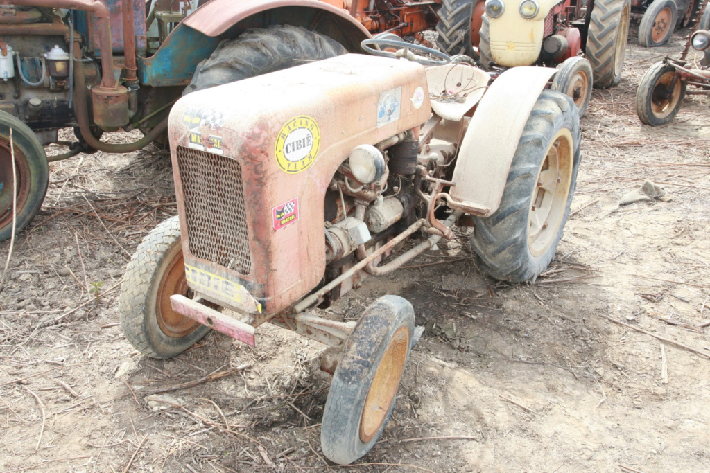SABATIER : Recensement des tracteurs de St Rambert d'Albon - Page 6 09261029