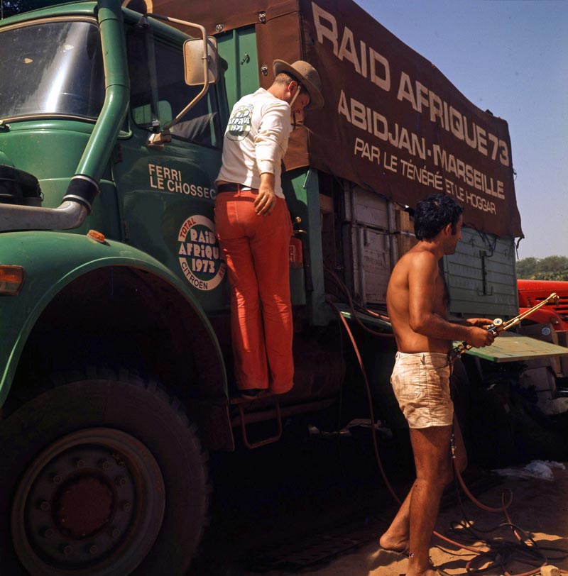 Les BERLIET et 2cv du RAID AFRIQUE 1973 0_0_3_26