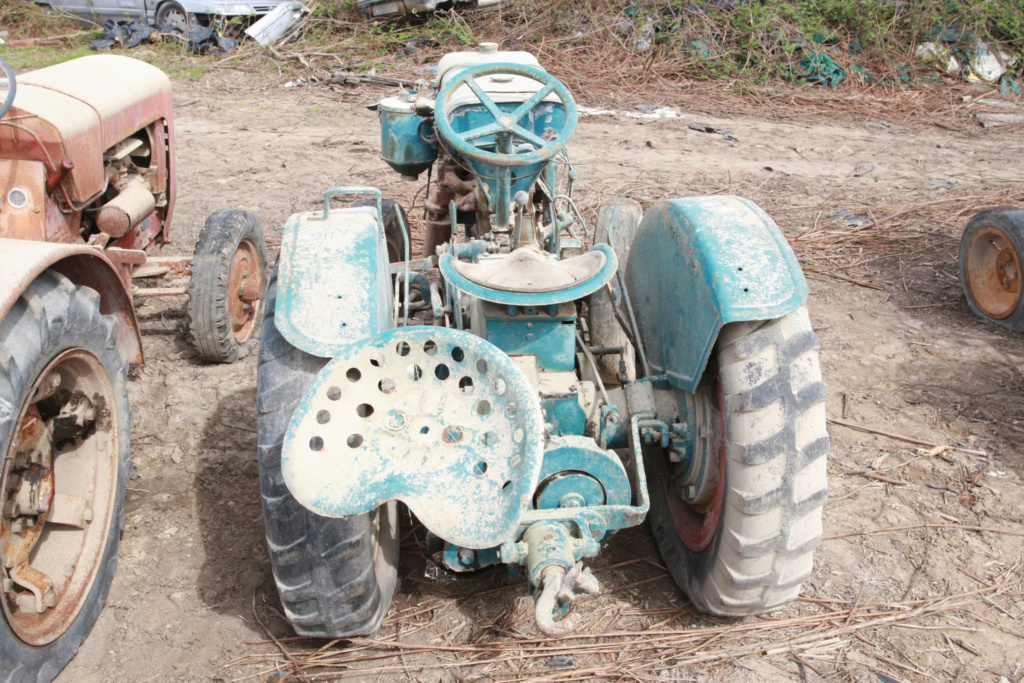 SABATIER : Recensement des tracteurs de St Rambert d'Albon - Page 6 10393228