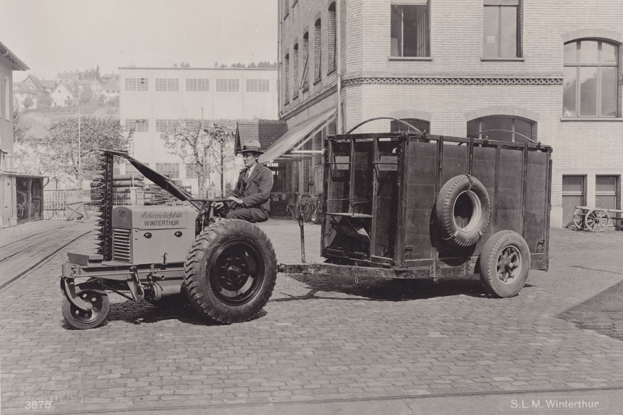 SLM...un tracteur SUISSE construit par une usine de locomotives ! 1342