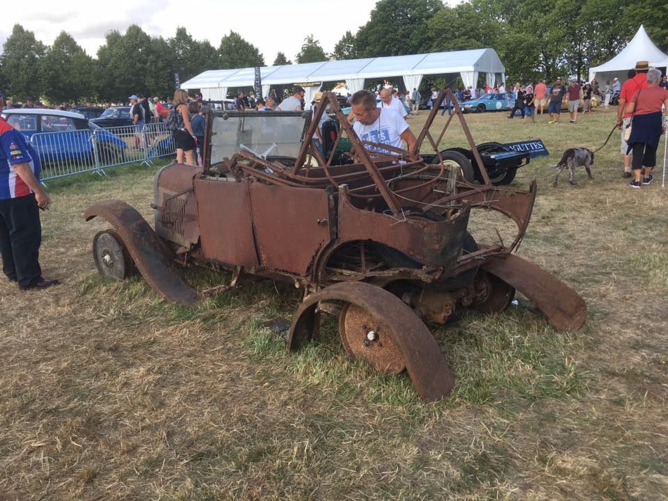 le Centenaire de CITROËN les 19, 20 et 21 juillet 2019 à la Ferté Vidame - Page 4 2094