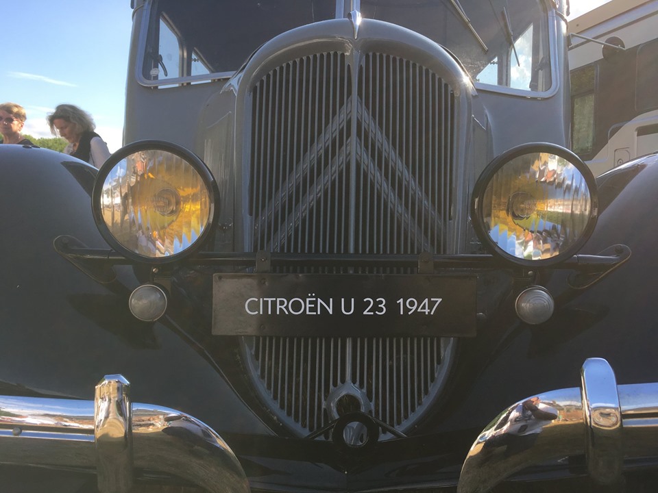 le Centenaire de CITROËN les 19, 20 et 21 juillet 2019 à la Ferté Vidame - Page 4 3436