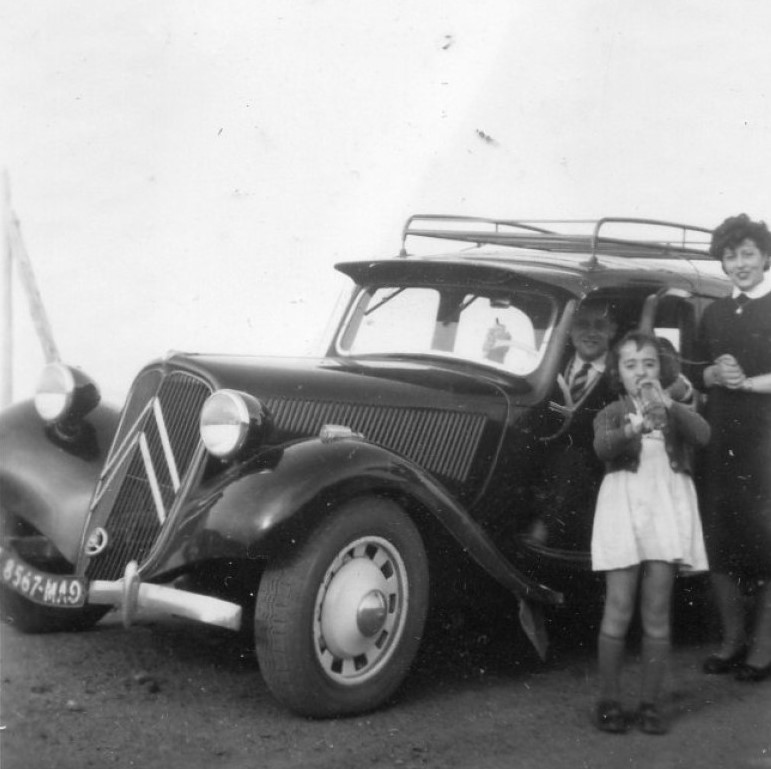 la Traction Avant dans tous ses états - Page 37 Citroz30