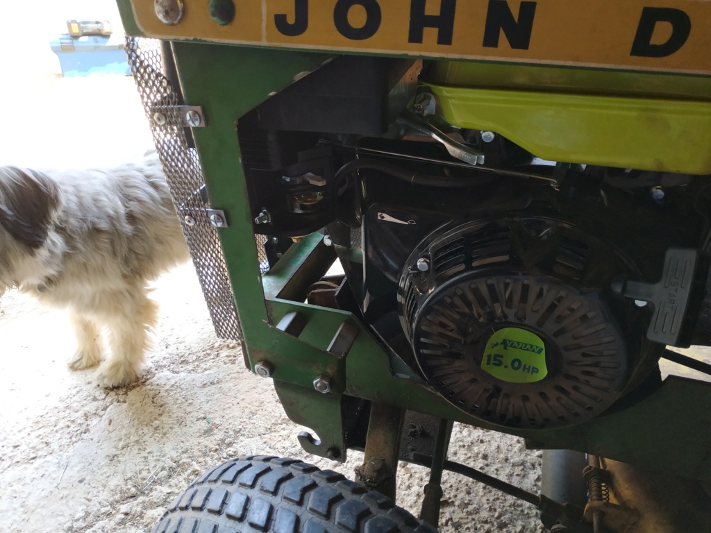 JOHN DEERE...aussi des micro-tracteurs John_d38