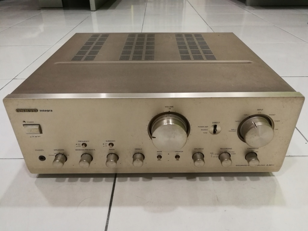 Onkyo A-9911 Integrated Stereo Amplifier Img_2041