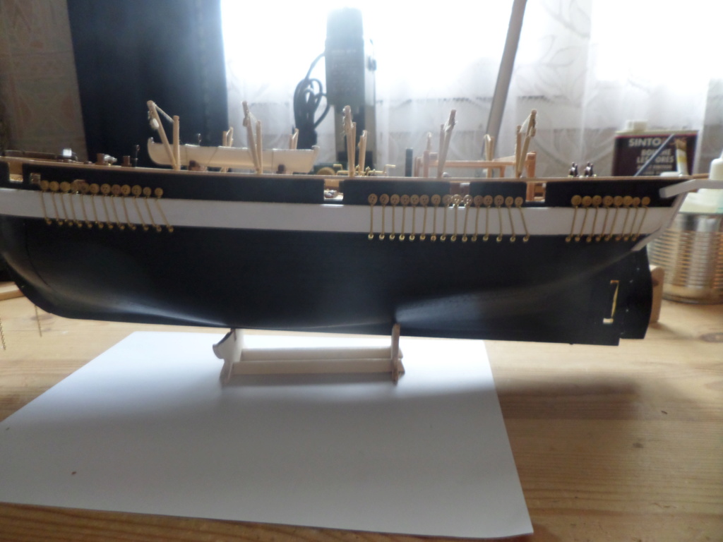 HMS Terror (OcCre 1/65°) montage pour notre partenaire par Pipr - Page 5 Sam_6211