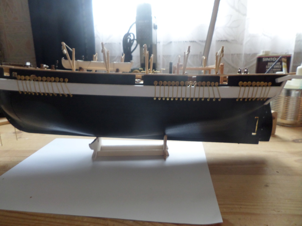 HMS Terror (OcCre 1/65°) montage pour notre partenaire par Pipr - Page 7 Sam_6211