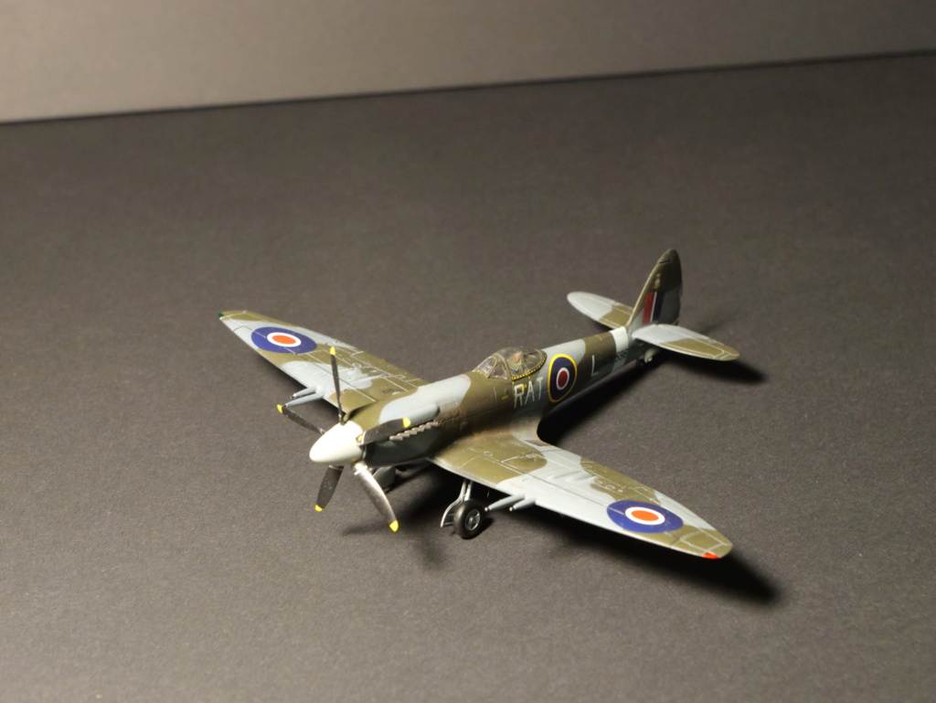 [Airfix] 1/72 - Supermarine Spitfire F Mk.22      P1012034