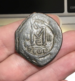 Follis Constantinople, personnage incertain 9e47ff10