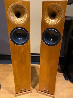 ODEON Fidelio Floor Standing Speaker Image010