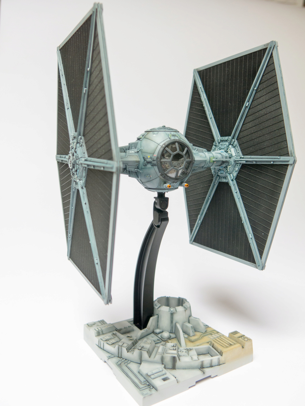 Tie Fighter Bandai 1/72 Img_5136