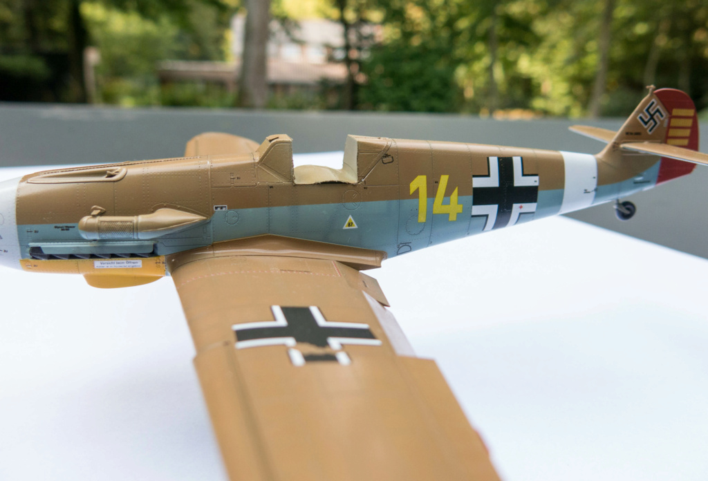 [Eduard] 1/48 - Messerschmitt Bf 109 F-4/Z Trop (bf109) - Page 2 Img_5519