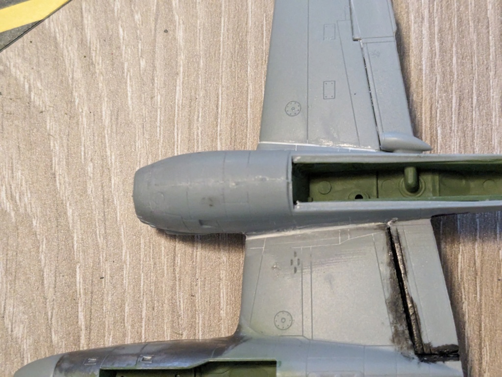 [Hobby 2000 ex dragon] Lockheed P-38M night lightning [fini] - Page 2 Pxl_2276